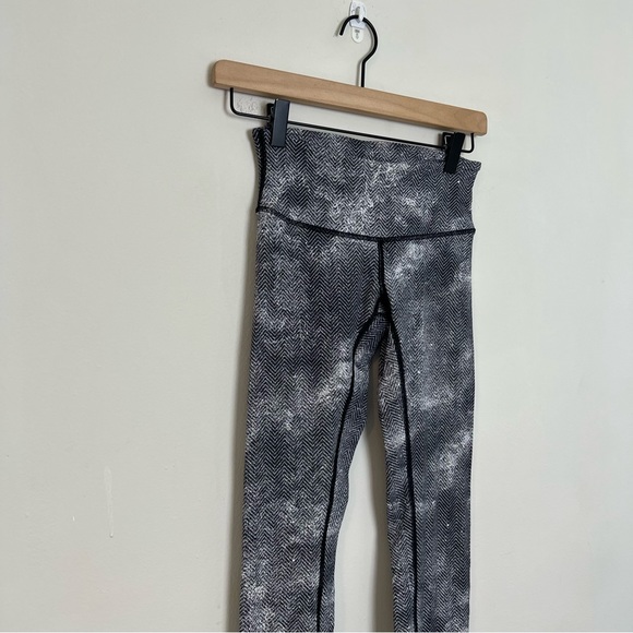 LULULEMON- Wunder Under Pant III Training Workout CrossFit Running Leggings - Picture 6 of 7